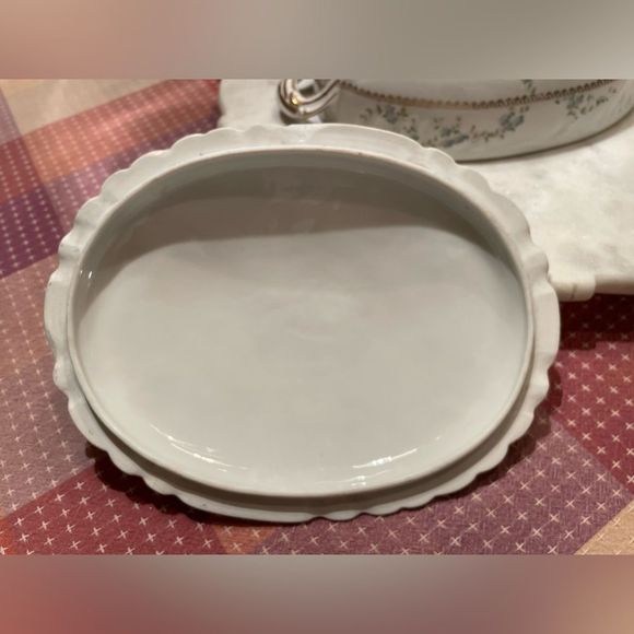 CH Field Haviland Limoges Oval Serving Dish with Lid - Picture 8 of 11